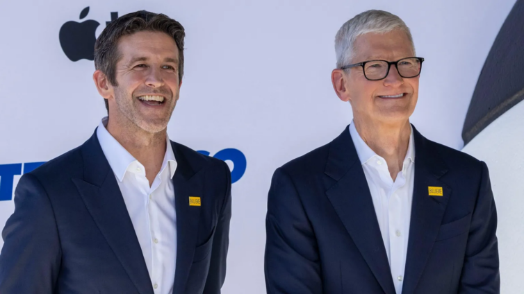 Apple Flags Supply Crunch Despite Record Quarter, Sending Shares Lower