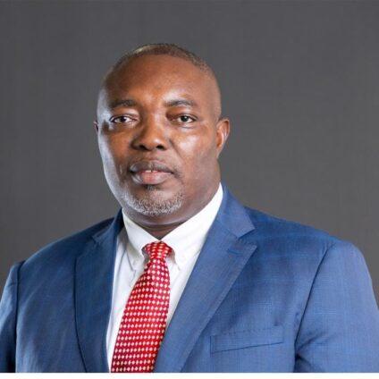 ISSER Flags Gold Reserve Risks as Price Decline Challenges BoG Strategy